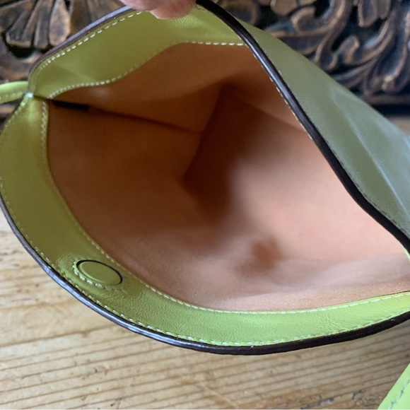 New OAD New York Thea Chartreuse Leather Crossbody Bag Neon Highlighter Green - Picture 14 of 16
